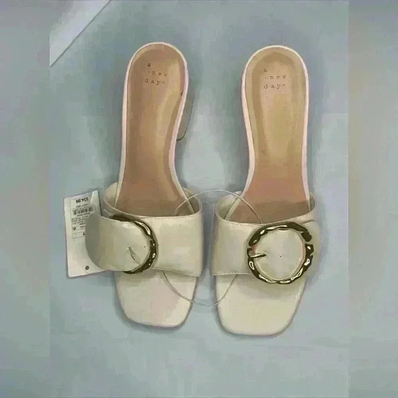 Women's Cream Colored Wedge Heel, New in Box Size 11 A New Day Target - Picture 1 of 9